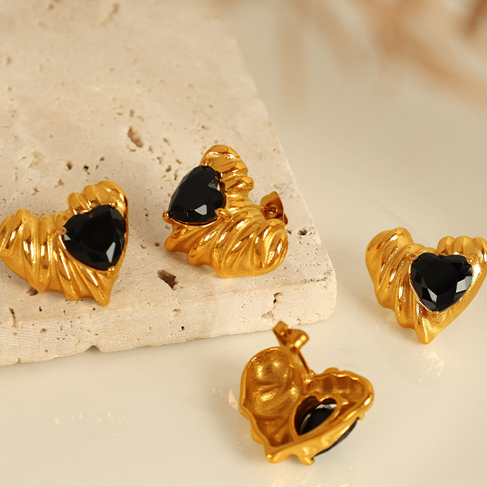 1 Pair Simple Series Retro Heart Stainless Steel  Gold Color Zircon Women's Stud Earrings h5 